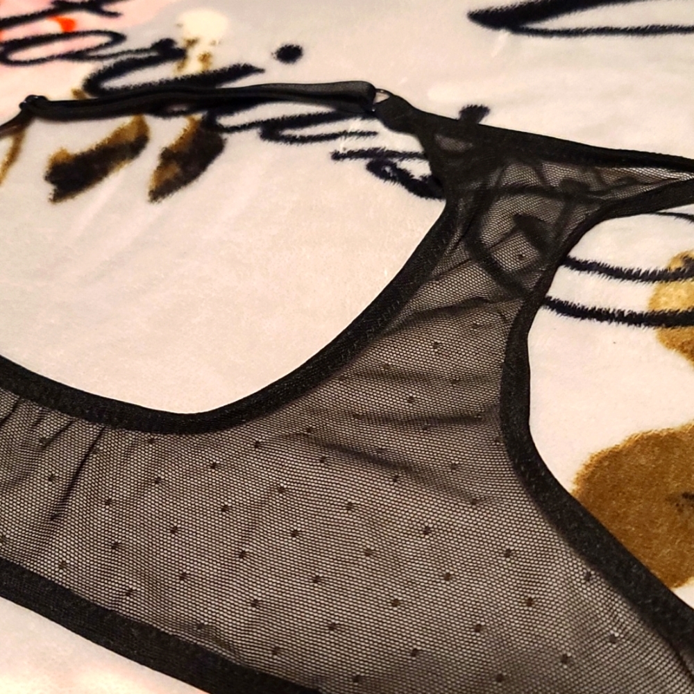 Victoria's Secret Black Lace Front Closure Razorback Bra 34 C - Picture 10 of 12
